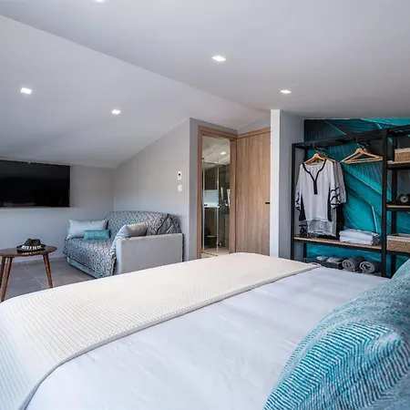 Taf With Tesla Hotel 4*