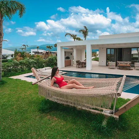 Taf Villas - Beach Resort & Tesla فندق 4*