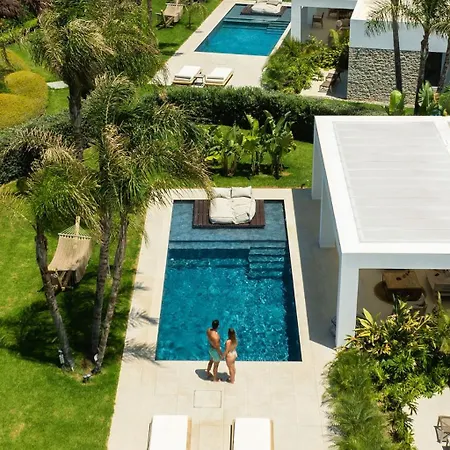 فندق Taf Villas - Beach Resort & Tesla