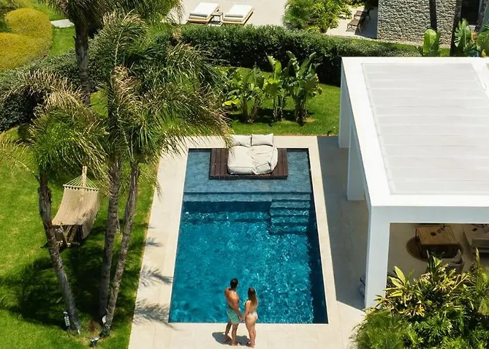 Hotel Taf Beach Villas & Tesla