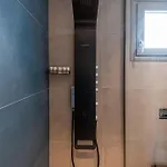 Taf & Tesla Hotel 4*