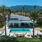 Taf Beach Villas & Tesla Tigaki