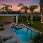 Taf Beach Villas & Tesla Hotel Tigaki