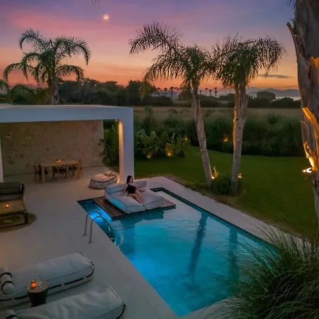 Taf Beach Villas & Tesla Y Hotel Tigaki