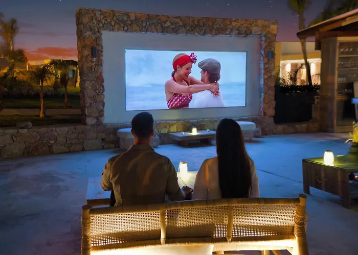 호텔 Taf - & Tesla 4*