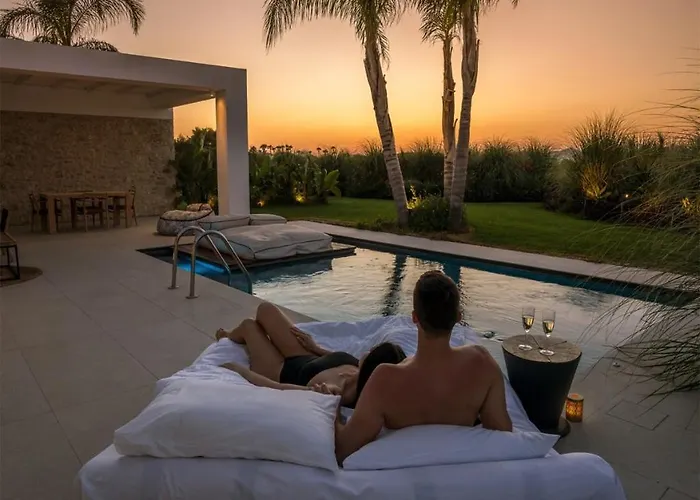 Taf Beach Villas & Tesla 4*