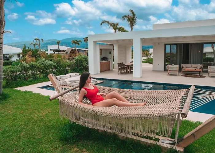Taf Beach Villas & Tesla Hotel 4*